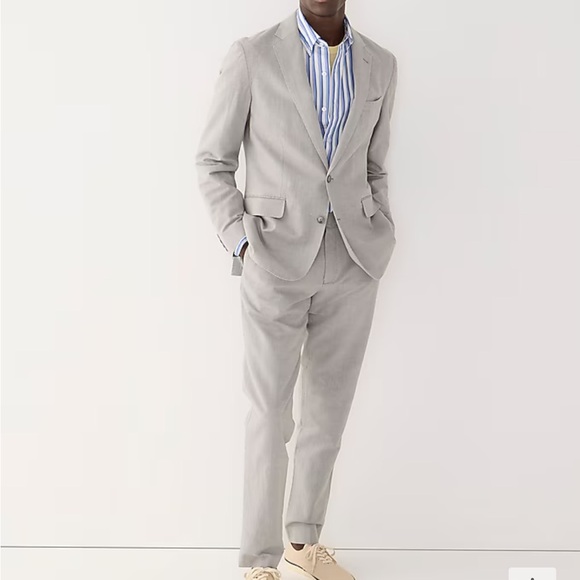 Ludlow Slim-fit unstructured suit in Irish cotton-linen blend. Color: grey. - Picture 1 of 4